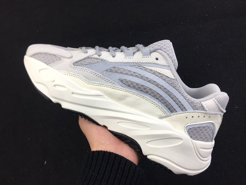 Supermax Yeezy Boost 700 V2 Static